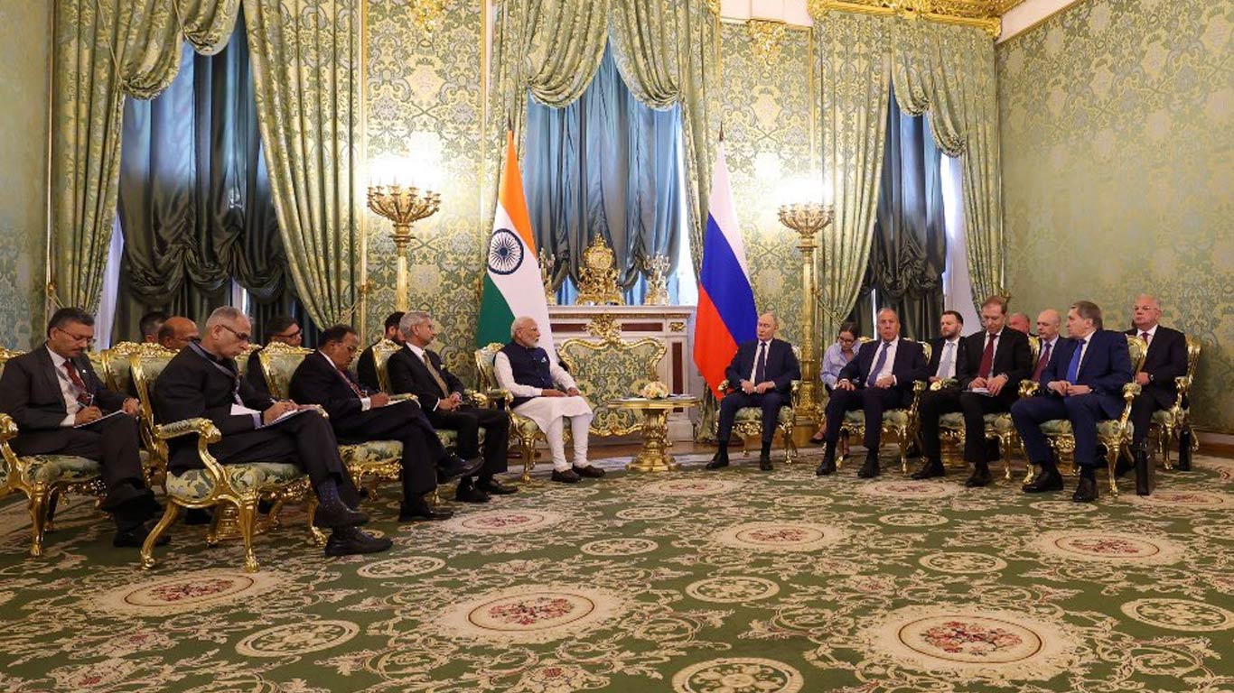 India and Russia Forge Closer Defence Ties, Agree on Joint Production of Military Spare Parts