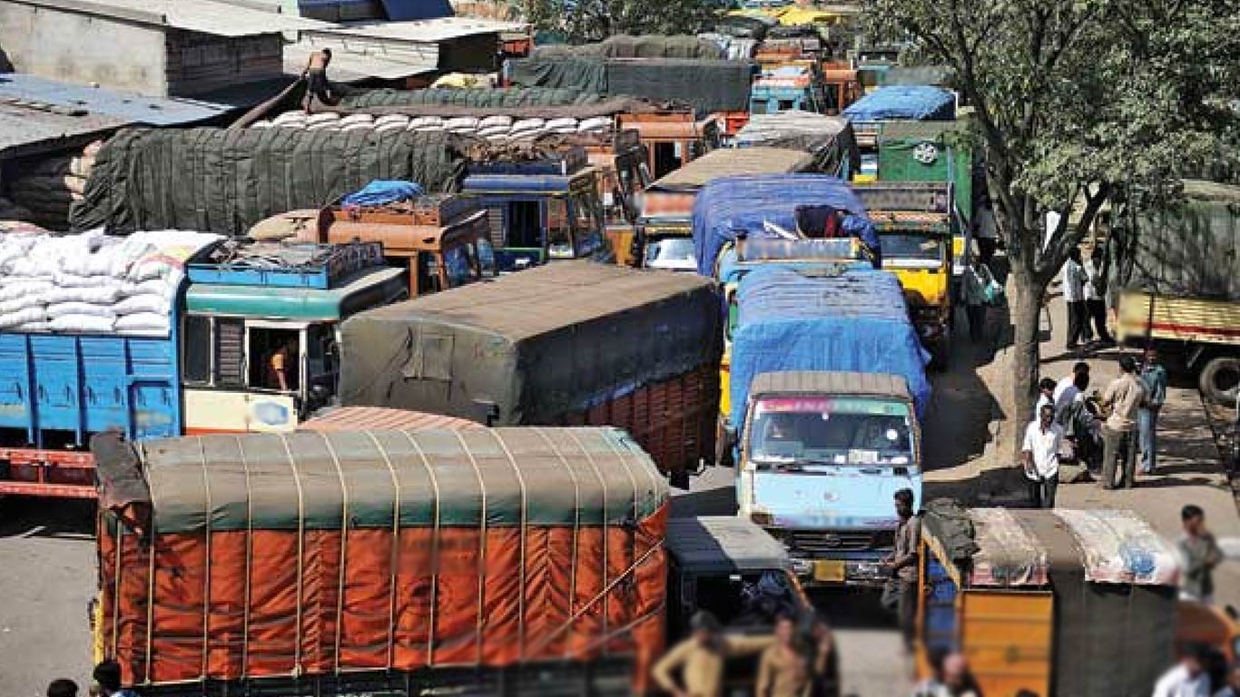 Indian Trucking Industry Faces Major Setback Amid Bangladesh Unrest