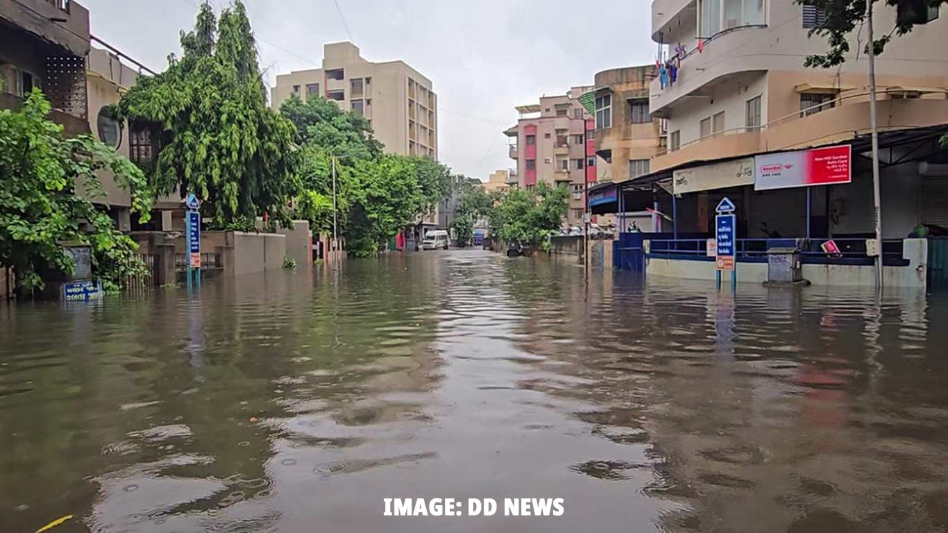 Gujarat Government Announces Relief Package for MSMEs Affected by Vadodara Floods